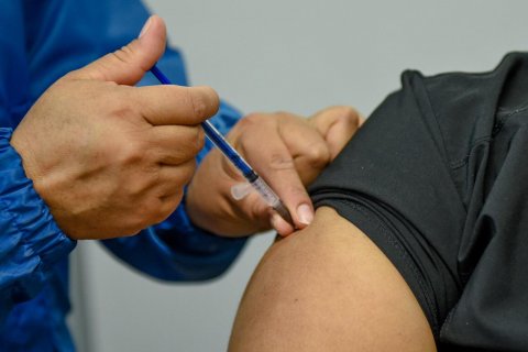Vacunaciòn de la segunda dosis al personal de salud
